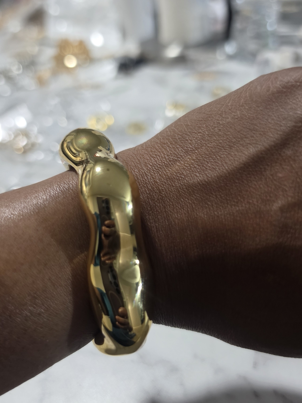 SHEIN Shiny Gold Sculpted Dome Bangle Bracelet